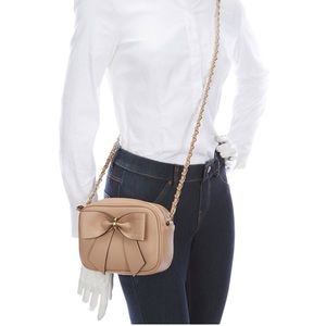 Gianni Bini “ Gina Crossbody “ camera bag in blush.